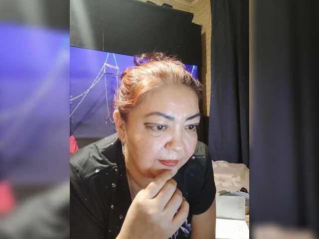 Aiaa, live now on BongaCams