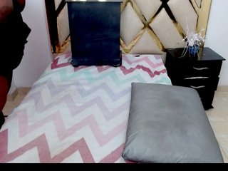 TETONA4U Porn Show