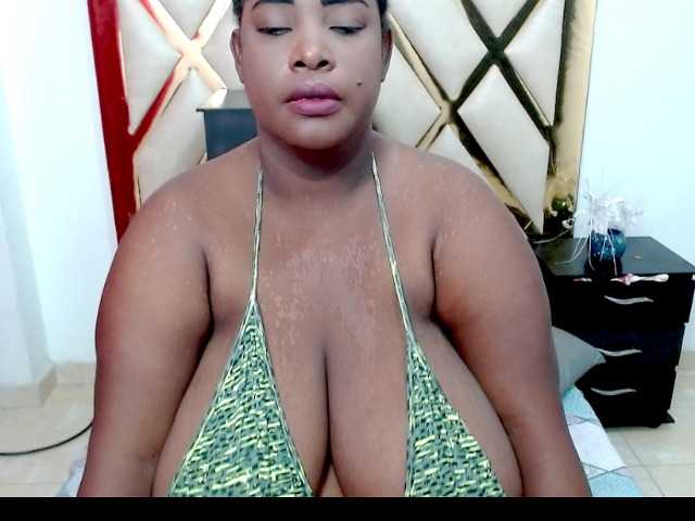 TETONA4U live cam on BongaCams
