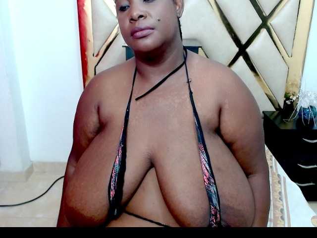 TETONA4U live cam on BongaCams