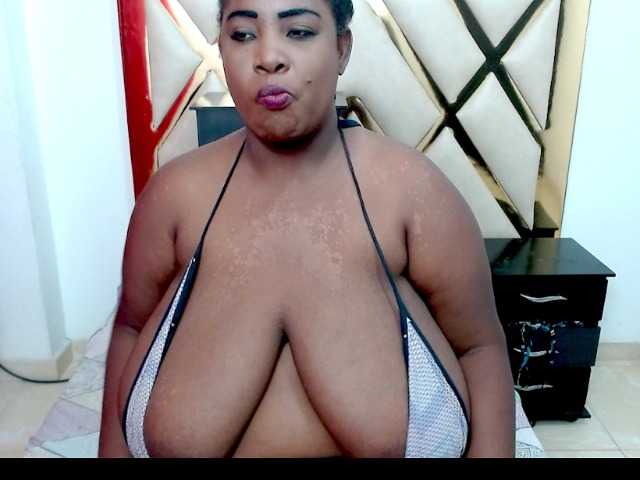 TETONA4U live cam on BongaCams