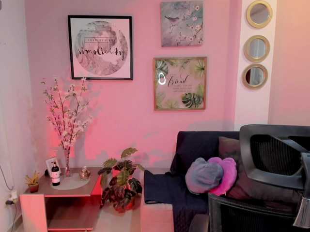 EmmaWatson live cam on BongaCams