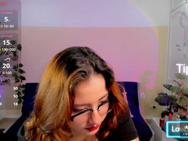 EmmaTswason live cam on BongaCams