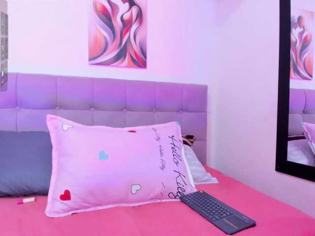 Arii-wish live cam on BongaCams