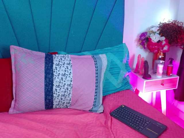 Arii-wish live cam on BongaCams