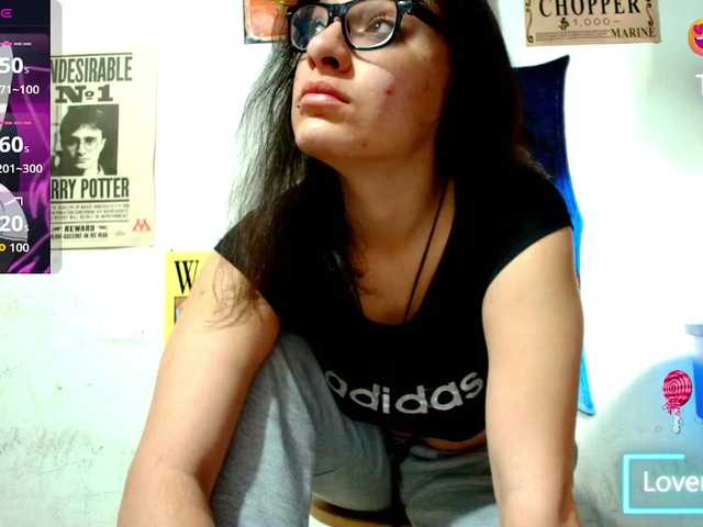 Ellaa-honey live cam on BongaCams