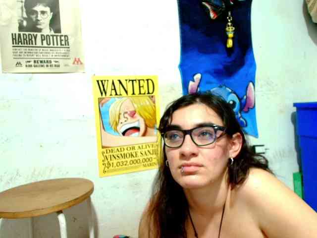 Modèle: Ellaa_honey