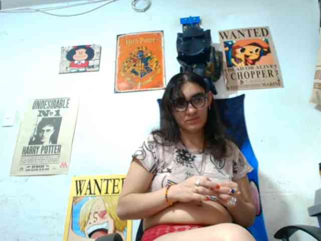 Modèle: Ellaa_honey
