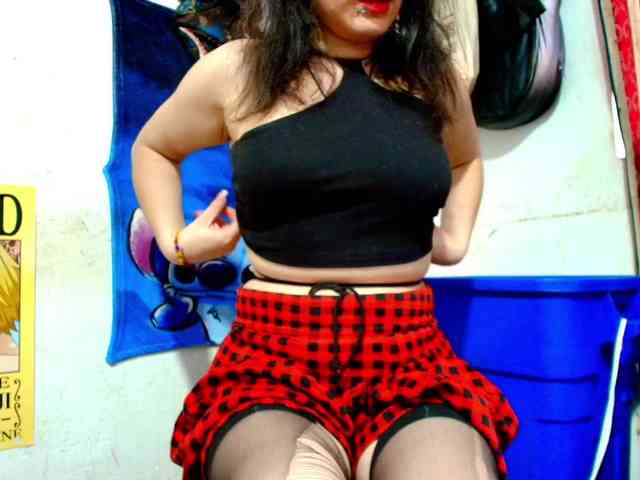 Modèle: Ellaa_honey