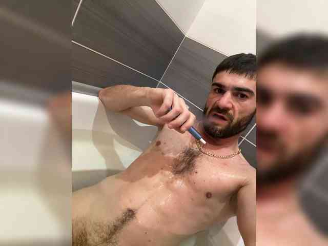 MrCum001