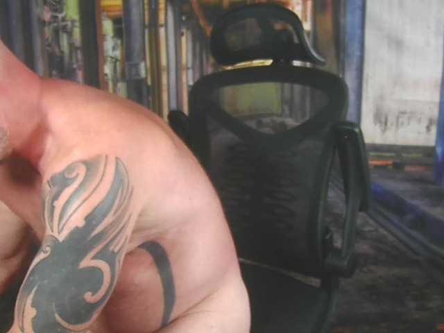 Manlyprisonguy3 — live male cam