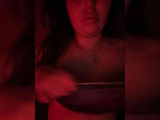 bigASSmodel webcam