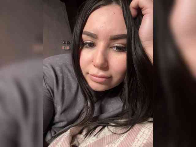 bigASSmodel webcam