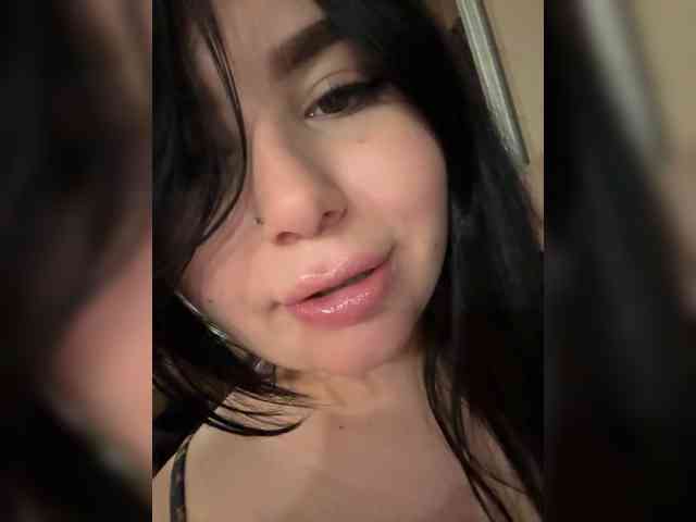 bigASSmodel webcam
