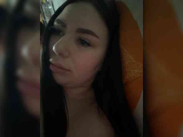 bigASSmodel webcam