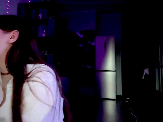 LaurenCloward live cam on BongaCams