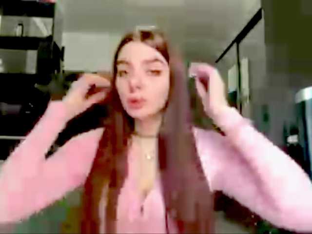 LaurenCloward live cam on BongaCams
