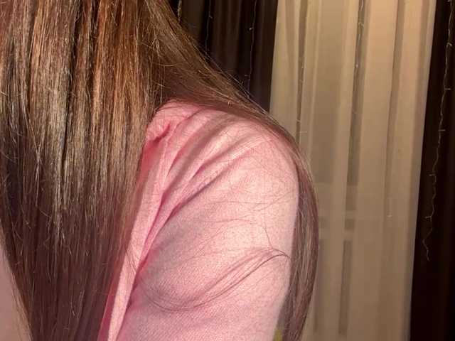 LaurenCloward live cam on BongaCams