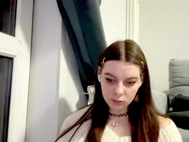 LaurenCloward live cam on BongaCams