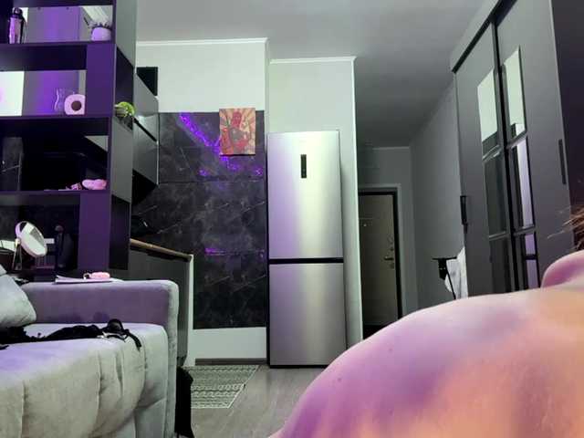 LaurenCloward live cam on BongaCams