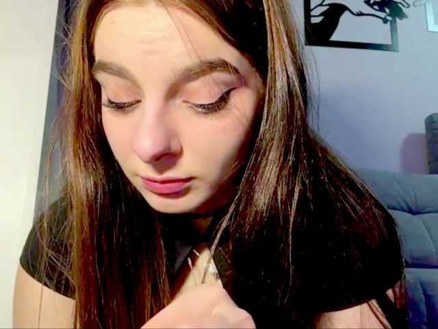 LaurenCloward live cam on BongaCams