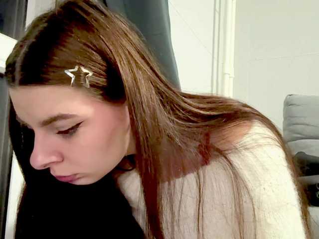 LaurenCloward live cam on BongaCams