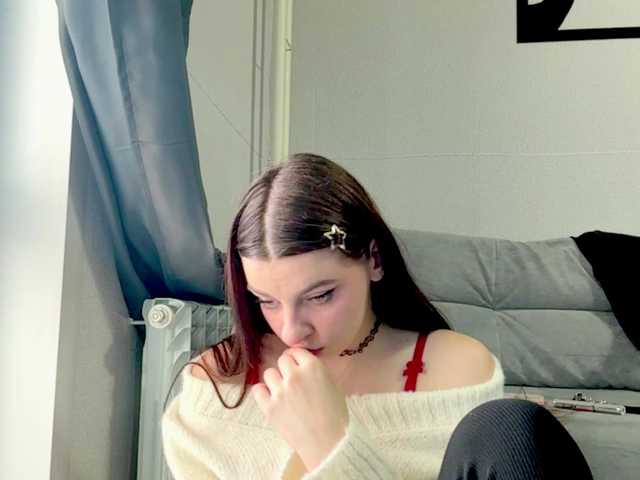 LaurenCloward live cam on BongaCams