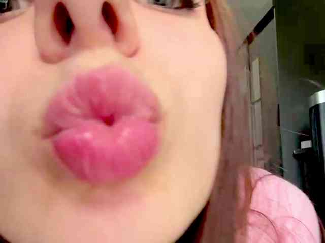 LaurenCloward webcam