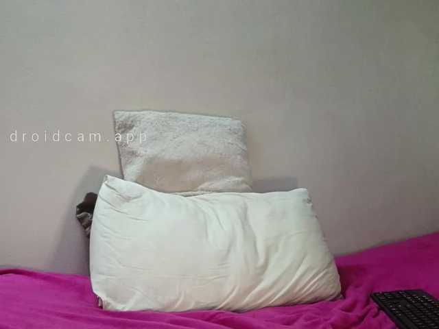 AmandaApril live cam on BongaCams