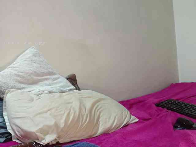 AmandaApril webcam