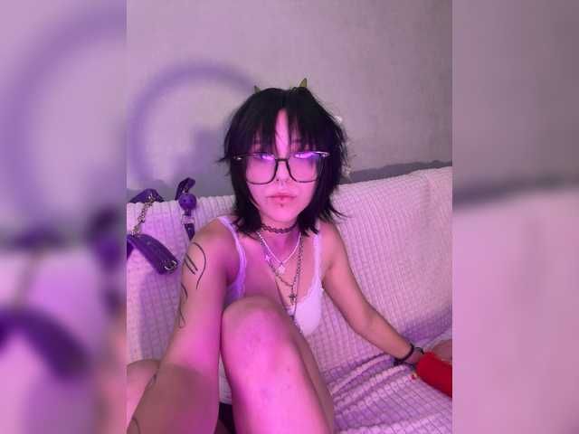 SweetsCat live cam on BongaCams