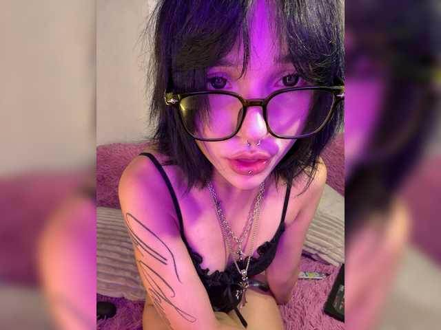 SweetsCat live cam on BongaCams