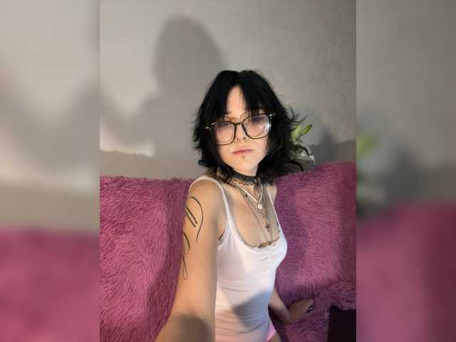 SweetsCat live cam on BongaCams
