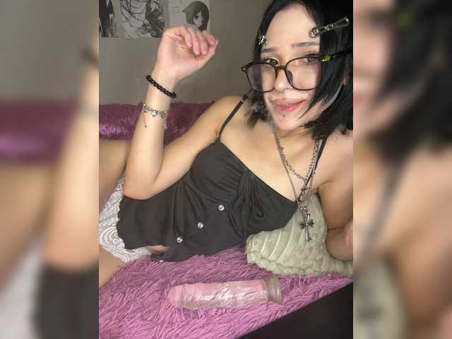 SweetsCat live cam on BongaCams