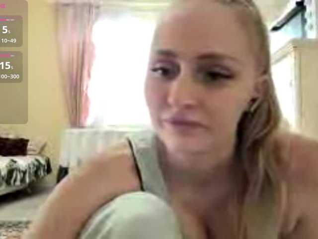 Lika-Doll live cam on BongaCams