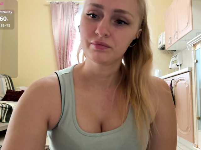 Lika-Doll live cam on BongaCams