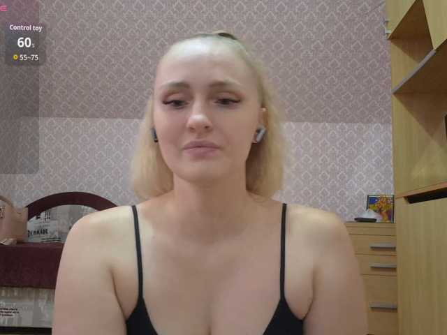 Lika-Doll live cam on BongaCams