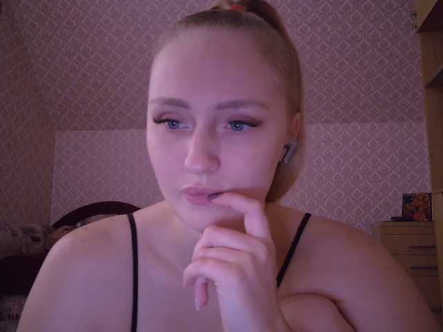 Lika-Doll live cam on BongaCams