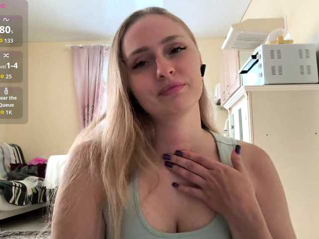 Lika-Doll live cam on BongaCams