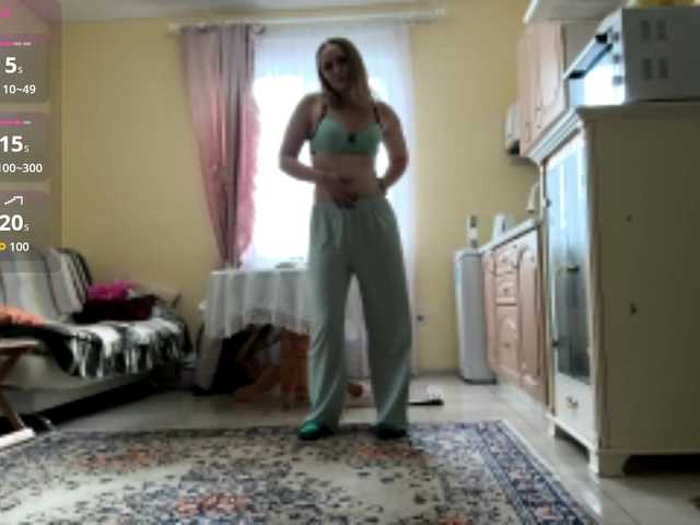 Lika-Doll live cam on BongaCams