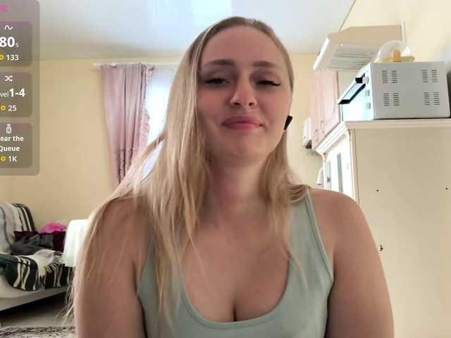 Lika-Doll live cam on BongaCams