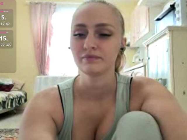 Lika-Doll live cam on BongaCams