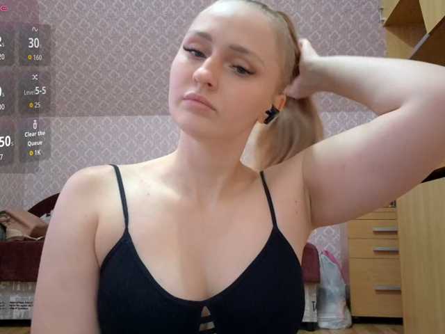 Lika-Doll live cam on BongaCams