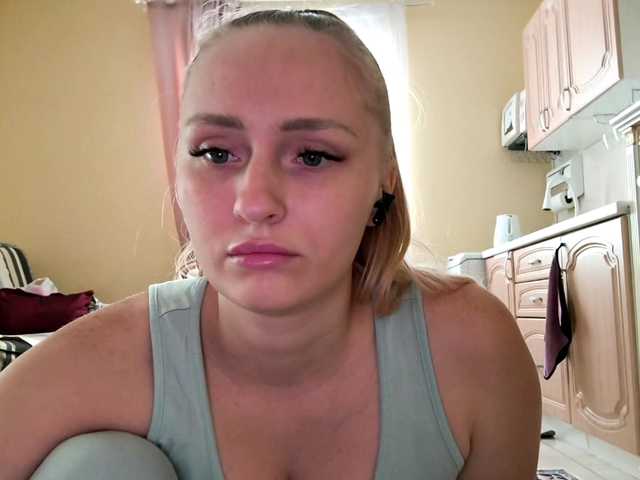 Lika-Doll live cam on BongaCams