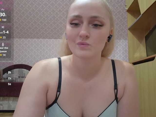Lika-Doll live cam on BongaCams