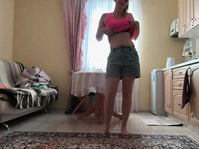 Lika-Doll live cam on BongaCams