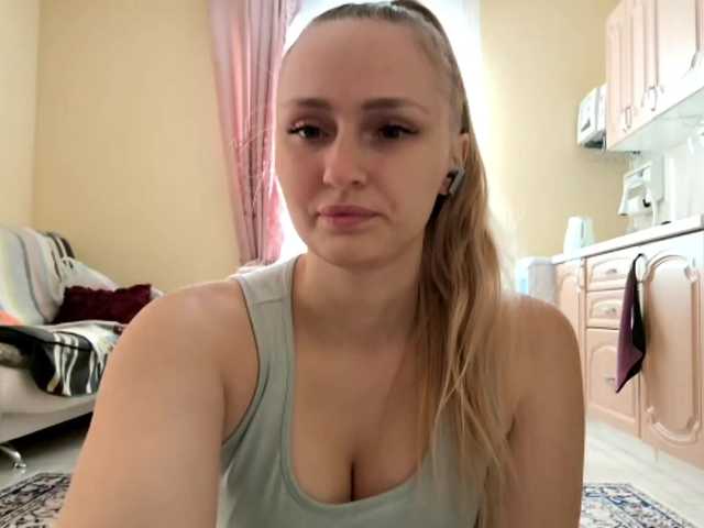 Lika-Doll live cam on BongaCams
