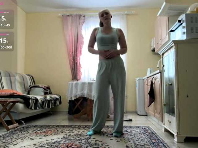 Lika-Doll live cam on BongaCams