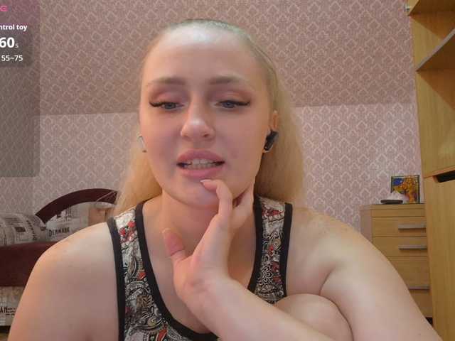 Lika-Doll live cam on BongaCams