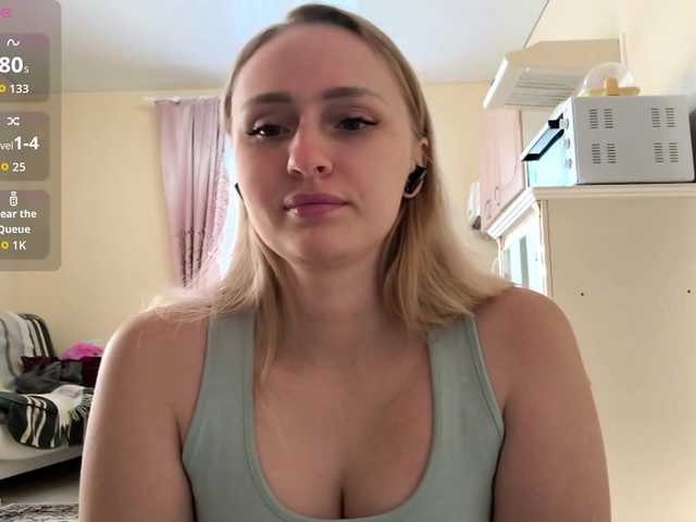 Lika-Doll live cam on BongaCams